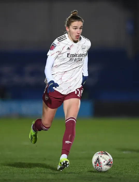 Framed Print : Vivianne Miedema Shines: Arsenal Women vs. Chelsea Women, FA WSL 2021 Framed Print : Vivianne Miedema Shines: Arsenal Women vs. Chelsea Women, FA WSL 2021