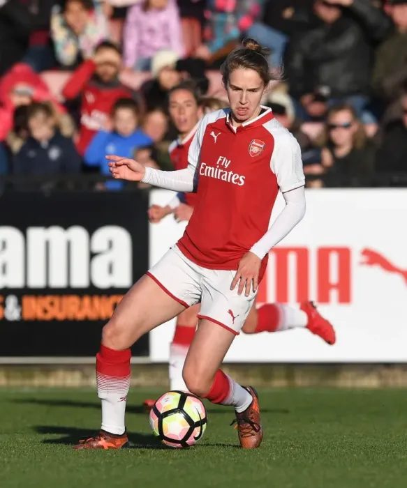 Framed Print : Vivianne Miedema's Dominance: Arsenal Women Crush Sunderland AFC in WSL Action