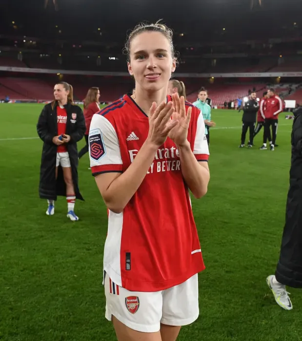 Framed Print : Vivianne Miedema's Emotional Reaction: Arsenal Women's Thrilling FA WSL Victory Over Tottenham Hotspur