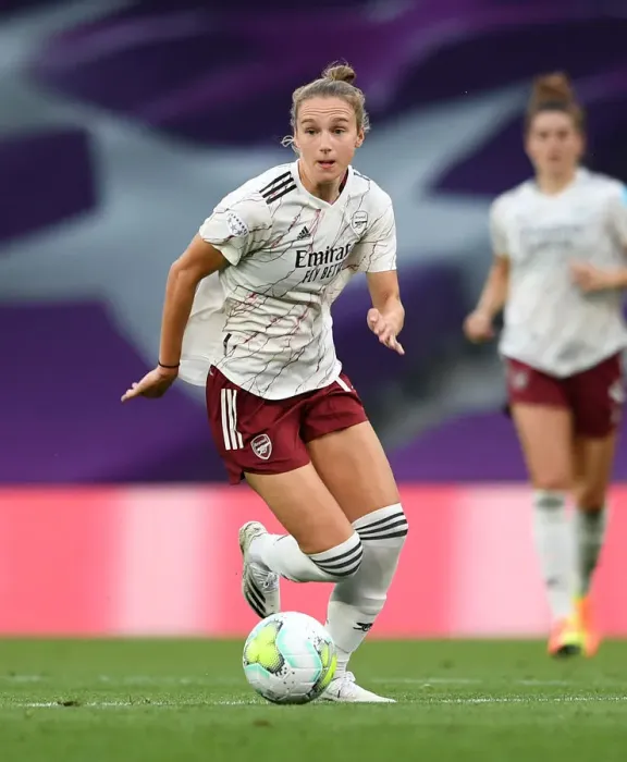 Framed Print : Vivianne Miedema's Stellar Performance: Arsenal Women Triumph Over Paris Saint-Germain in UEFA Champions League Framed Print : Vivianne Miedema's Stellar Performance: Arsenal Women Triumph Over Paris Saint-Germain in UEFA Champions League