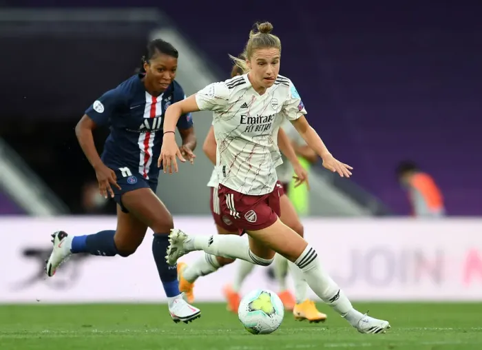 Framed Print : Vivianne Miedema's Stellar Performance: Arsenal Women Triumph Over Paris Saint-Germain in UEFA Champions League