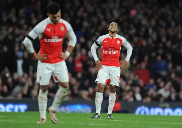 Framed Print : Walcott's Brilliant Performance: Arsenal Triumphs Over Bournemouth (December 2015)