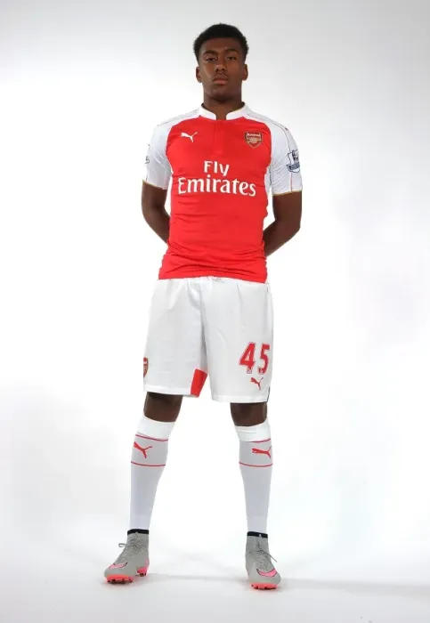Framed Print : Welcome to the Arsenal First Team: Alex Iwobi (2015-16)