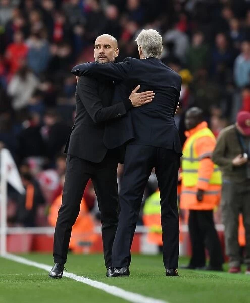 Wenger and Guardiola: A Sporting Embrace - Arsenal vs Manchester City, Premier League 2016-17
