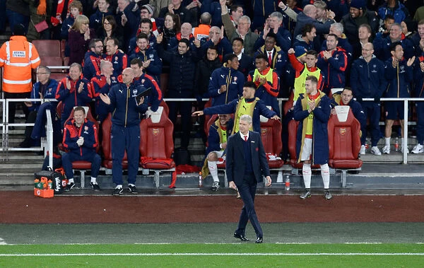 Wenger Under Pressure: Arsenal vs Manchester City Showdown (December 2015)