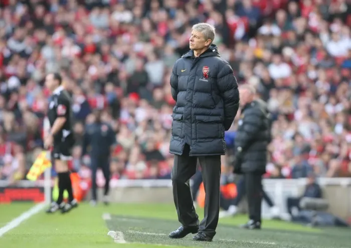 Framed Print : Wenger's Triumph: Arsenal's Thrilling 2-1 Victory Over Manchester United, 2008