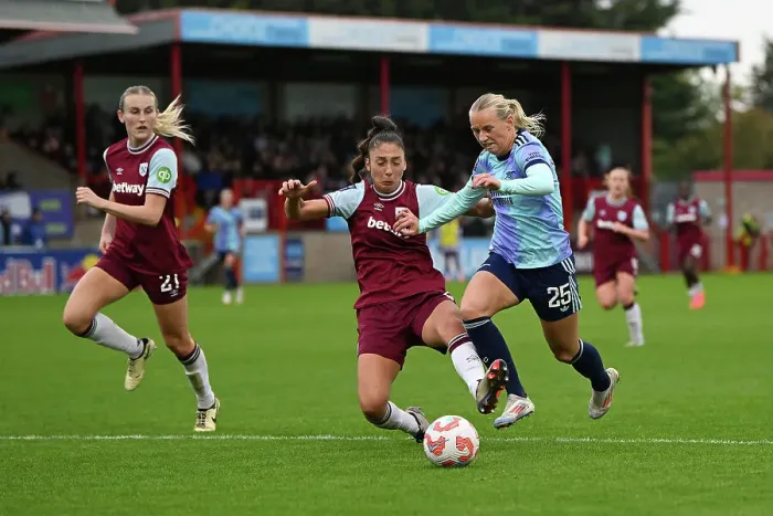 Framed Print : West Ham United v Arsenal - Barclays Women's Super League