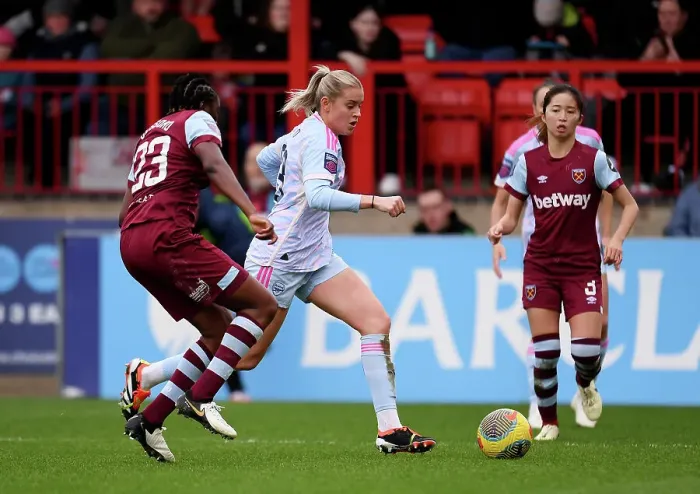 Framed Print : West Ham United v Arsenal FC - Barclays Women's Super League Framed Print : West Ham United v Arsenal FC - Barclays Women's Super League