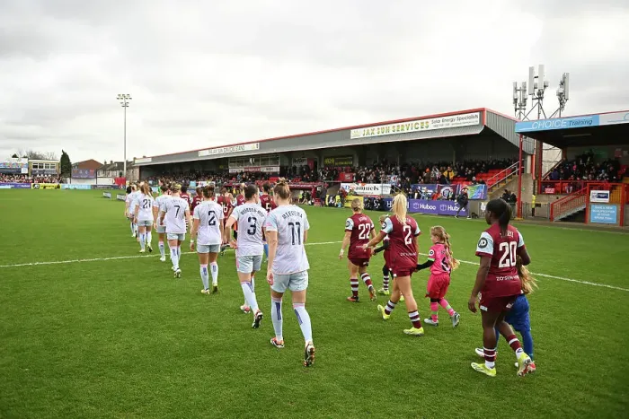 Framed Print : West Ham United v Arsenal FC - Barclays Women's Super League Framed Print : West Ham United v Arsenal FC - Barclays Women's Super League