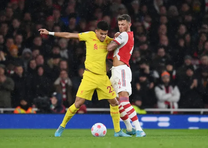 Framed Print : White vs Diaz: Intense Arsenal vs Liverpool Battle in the Premier League Framed Print : White vs Diaz: Intense Arsenal vs Liverpool Battle in the Premier League