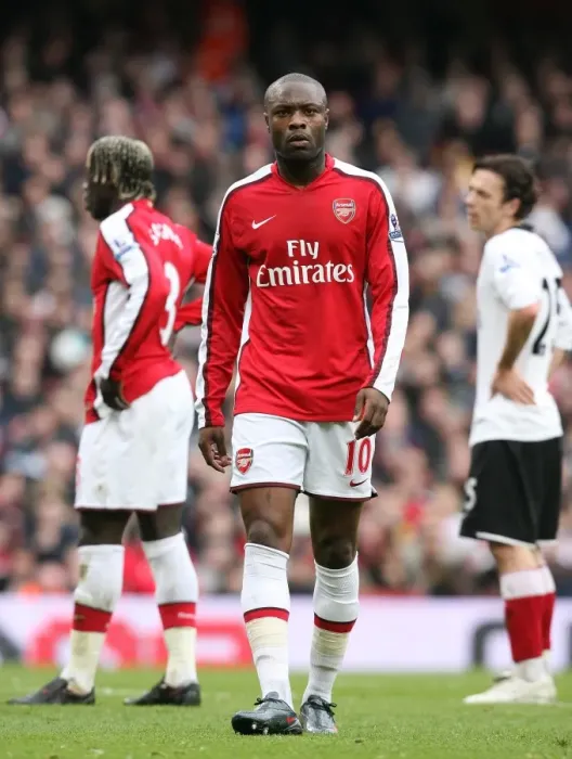 Framed Print : William Gallas at Arsenal: 0-0 Stalemate Against Fulham, Barclays Premier League, Emirates Stadium, 2009 Framed Print : William Gallas at Arsenal: 0-0 Stalemate Against Fulham, Barclays Premier League, Emirates Stadium, 2009