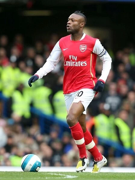 William Gallas: A Defiant Moment at Stamford Bridge in Arsenal's 2:1 Loss to Chelsea, Barclays Premier League, 2008