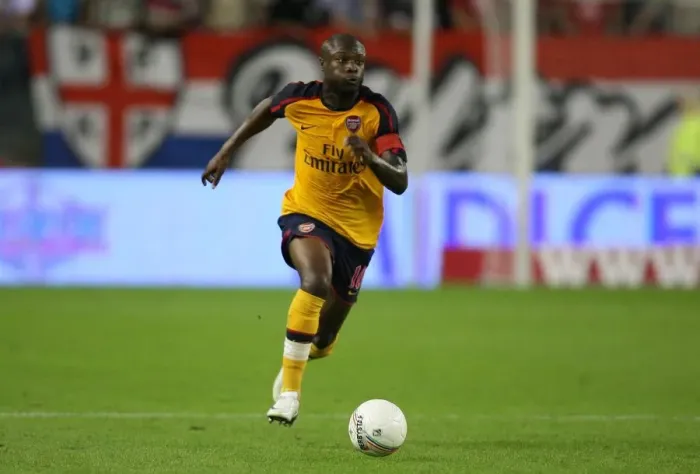 Framed Print : William Gallas Leadership: Arsenal's 2-0 Champions League Victory over FC Twente, 2008