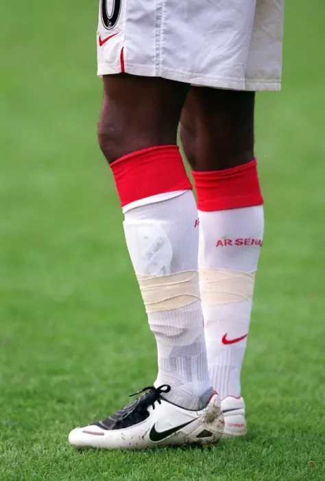 Framed Print : William Gallas Leads Arsenal to 2:1 Victory over Inter Milan in Emirates Cup Framed Print : William Gallas Leads Arsenal to 2:1 Victory over Inter Milan in Emirates Cup