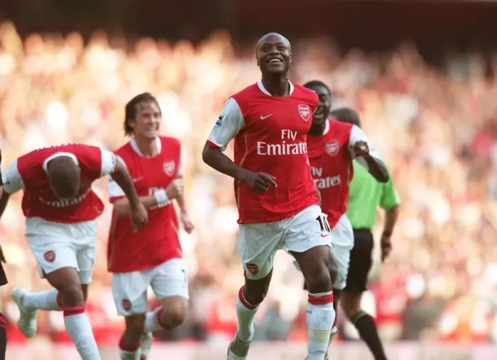 Framed Print : William Gallas Thrilling Goal: Arsenal's 3-0 Victory Over Sheffield United Framed Print : William Gallas Thrilling Goal: Arsenal's 3-0 Victory Over Sheffield United