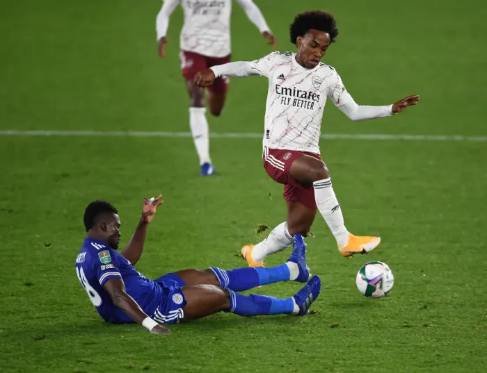 Framed Print : Willian vs Amartey: Clash of the Carabao Cup Rivals - Leicester City vs Arsenal
