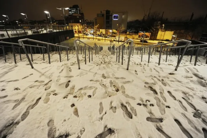 Framed Print : Winter's Embrace at Emirates Stadium: Arsenal's Snow-Covered Fortress, London (2009) Framed Print : Winter's Embrace at Emirates Stadium: Arsenal's Snow-Covered Fortress, London (2009)