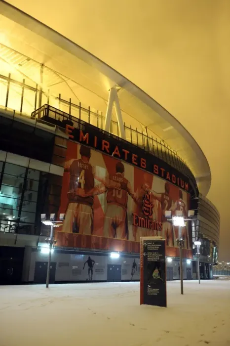Framed Print : Winter's Reign at Emirates Stadium: Arsenal's Battlefield in the Snowy Premier League Framed Print : Winter's Reign at Emirates Stadium: Arsenal's Battlefield in the Snowy Premier League