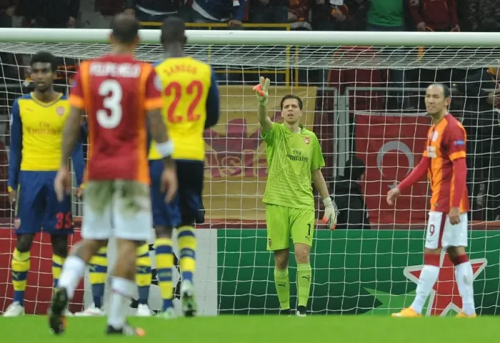 Framed Print : Wojceich Szczesny (Arsenal). Galatasaray 1: 4 Arsenal. UEFA Champions League. Group D Framed Print : Wojceich Szczesny (Arsenal). Galatasaray 1: 4 Arsenal. UEFA Champions League. Group D