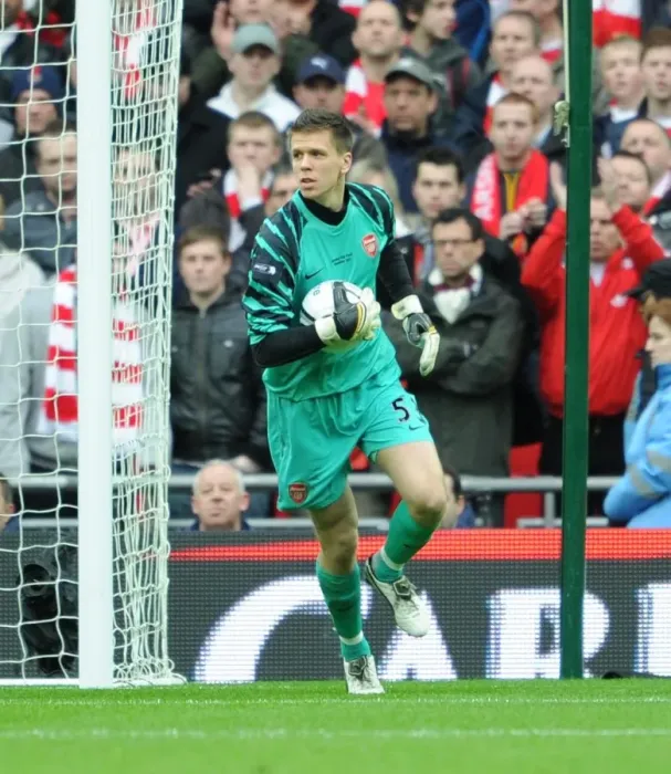 Framed Print : Wojciech Szczesny (Arsenal). Arsenal 1: 2 Birmingham City. Carling Cup Final