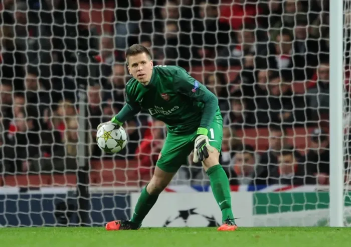 Framed Print : Wojciech Szczesny (Arsenal). Arsenal 2: 0 Montpellier. UEFA Champions League. Group B Framed Print : Wojciech Szczesny (Arsenal). Arsenal 2: 0 Montpellier. UEFA Champions League. Group B