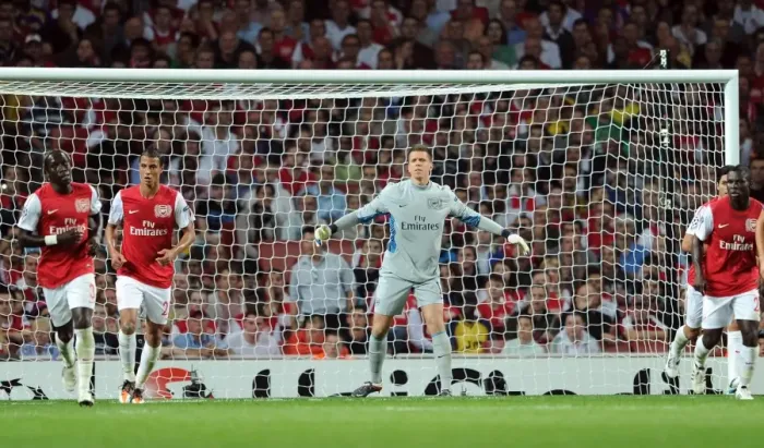 Framed Print : Wojciech Szczesny (Arsenal). Arsenal 2: 1 Olympiacos. UEFA Champions League Framed Print : Wojciech Szczesny (Arsenal). Arsenal 2: 1 Olympiacos. UEFA Champions League