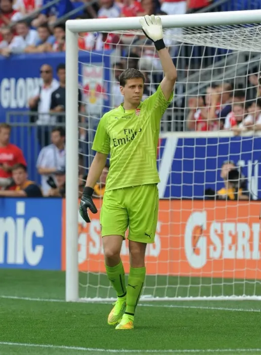 Framed Print : Wojciech Szczesny: Arsenal Star in Action against New York Red Bulls (2014-15)