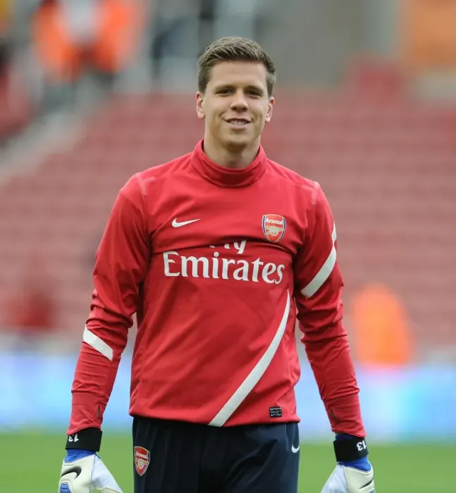 Framed Print : Wojciech Szczesny: Arsenal's Focus Before Stoke City Clash (2011-12)