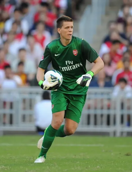 Framed Print : Wojciech Szczesny: Arsenal's Star Goalkeeper in Action at Kitchee FC, 2012