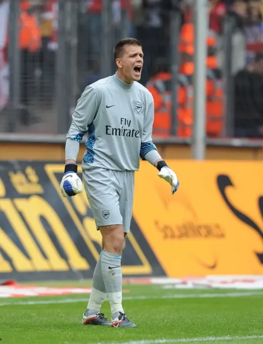 Framed Print : Wojciech Szczesny: Arsenal's Star Goalkeeper Shines in Cologne Friendly Framed Print : Wojciech Szczesny: Arsenal's Star Goalkeeper Shines in Cologne Friendly
