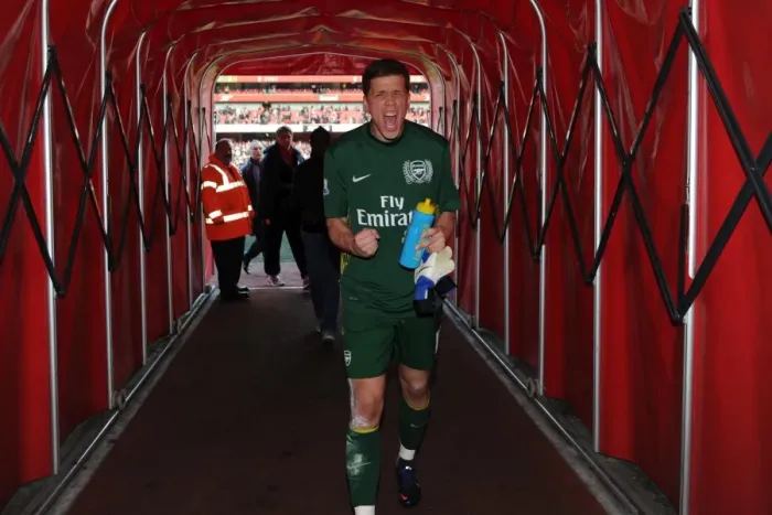 Framed Print : Wojciech Szczesny: Arsenal's Tunnel Victory Celebration vs. Tottenham (2011-12)