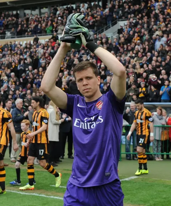 Framed Print : Wojciech Szczesny: Focused Before Hull City vs Arsenal (Premier League 2013 / 14)