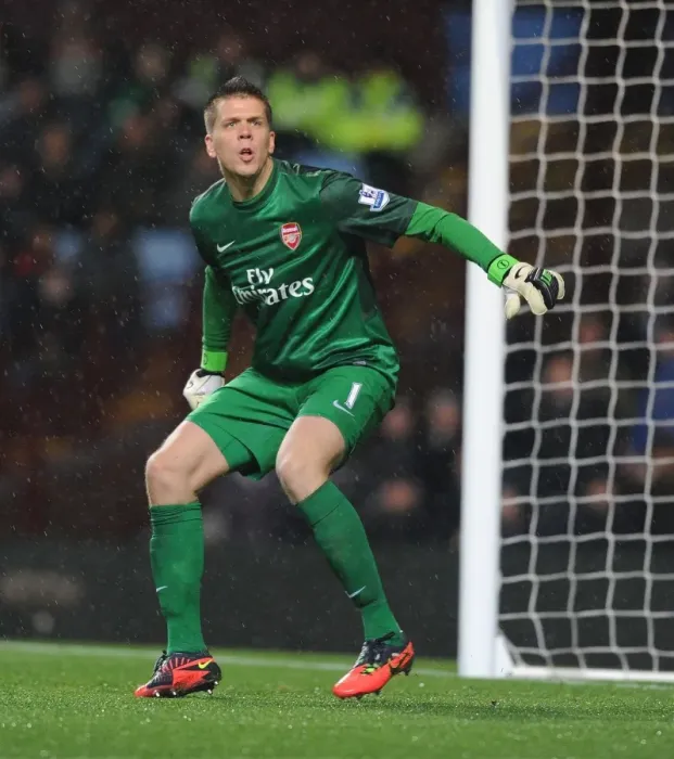 Framed Print : Wojciech Szczesny: Focused at the Villa Park Battle (Aston Villa vs Arsenal, 2012-13) Framed Print : Wojciech Szczesny: Focused at the Villa Park Battle (Aston Villa vs Arsenal, 2012-13)