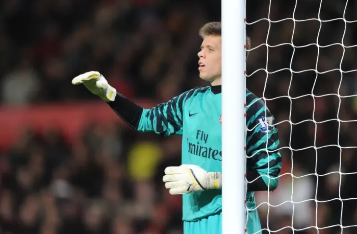 Framed Print : Wojciech Szczesny's Heroic Save: Manchester United 1-0 Arsenal, Premier League 2010-11 Framed Print : Wojciech Szczesny's Heroic Save: Manchester United 1-0 Arsenal, Premier League 2010-11