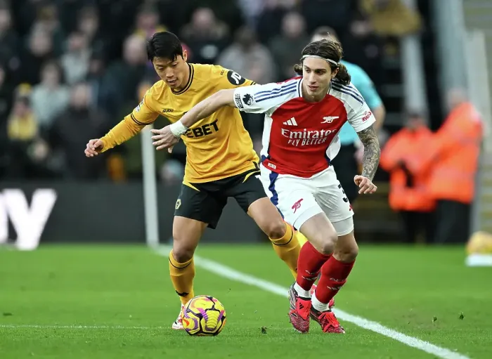 Framed Print : Wolverhampton Wanderers FC v Arsenal FC - Premier League