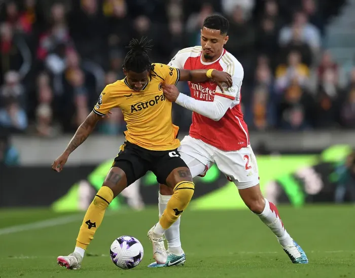 Framed Print : Wolverhampton Wanderers v Arsenal FC - Premier League Framed Print : Wolverhampton Wanderers v Arsenal FC - Premier League