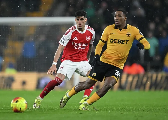 Framed Print : Wolverhampton Wanderers v Arsenal - Premier League Framed Print : Wolverhampton Wanderers v Arsenal - Premier League