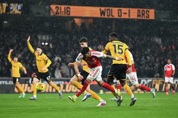 Framed Print : Wolverhampton Wanderers v Arsenal - Premier League
