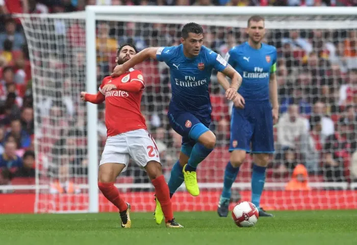 Framed Print : Xhaka Outmaneuvers Cervi: Arsenal vs. Benfica, Emirates Cup 2017-18 Framed Print : Xhaka Outmaneuvers Cervi: Arsenal vs. Benfica, Emirates Cup 2017-18