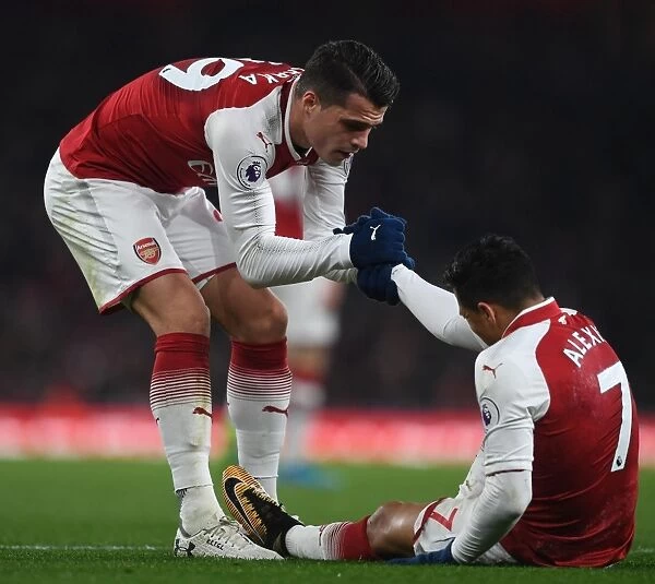 Xhaka and Sanchez: Intense Moment at Arsenal vs Manchester United (2017-18)