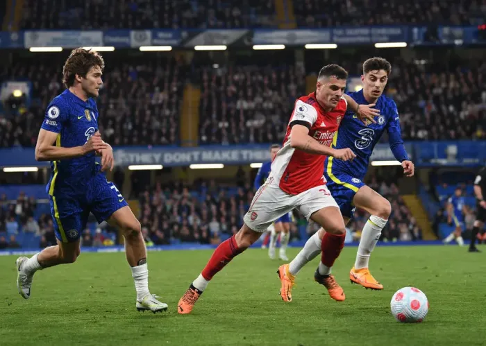 Framed Print : Xhaka vs. Alonso & Havertz: Battle at Stamford Bridge - Premier League Showdown between Chelsea and Arsenal (2021-22)
