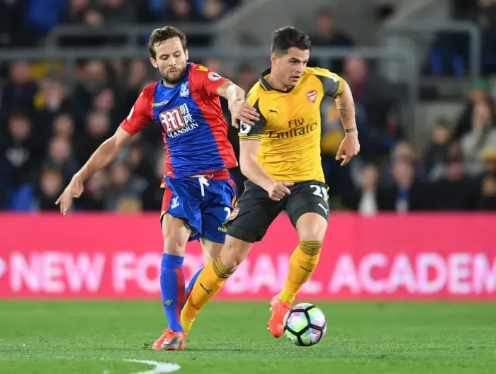 Framed Print : Xhaka vs. Cabaye: A Midfield Battle - Crystal Palace vs. Arsenal, Premier League