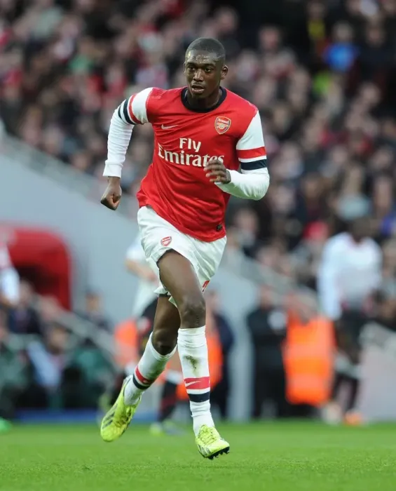 Framed Print : Yaya Sanogo in Action: Arsenal vs Liverpool, FA Cup 2013-14 Framed Print : Yaya Sanogo in Action: Arsenal vs Liverpool, FA Cup 2013-14