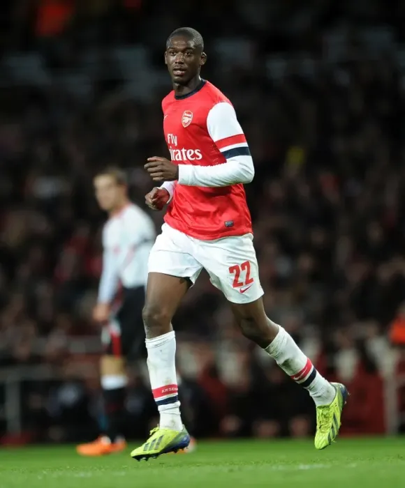 Framed Print : Yaya Sanogo in Action: Arsenal vs Liverpool, FA Cup 2013-14