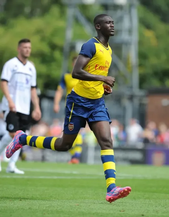 Framed Print : Yaya Sanogo in Action: Arsenal's Pre-Season Victory over Boreham Wood