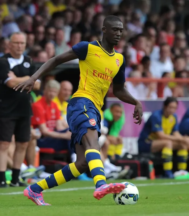 Framed Print : Yaya Sanogo in Action: Arsenal's Pre-Season Victory over Borehamwood