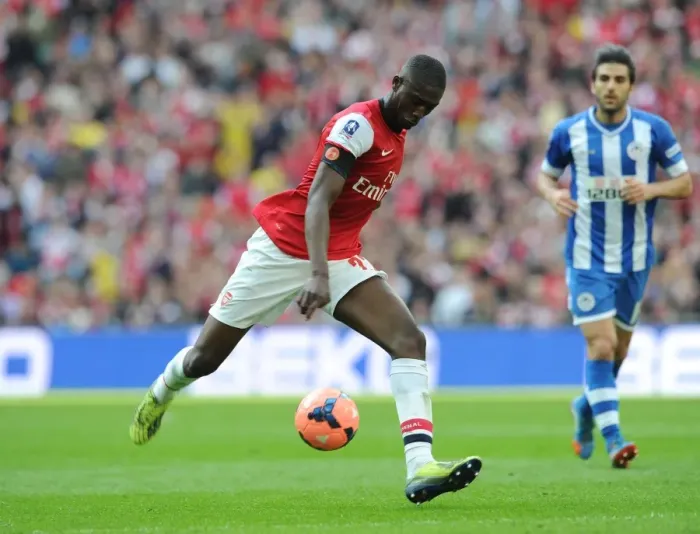 Framed Print : Yaya Sanogo's FA Cup Semi-Final Showdown: Arsenal vs. Wigan Athletic, 2014