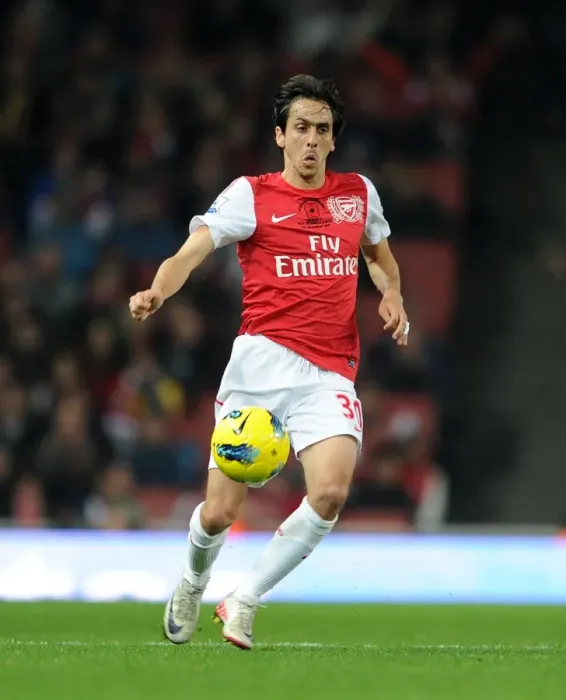 Framed Print : Yossi Benayoun (Arsenal). Arsenal 3: 0 West Bromwich Albion. Barclays Premier League