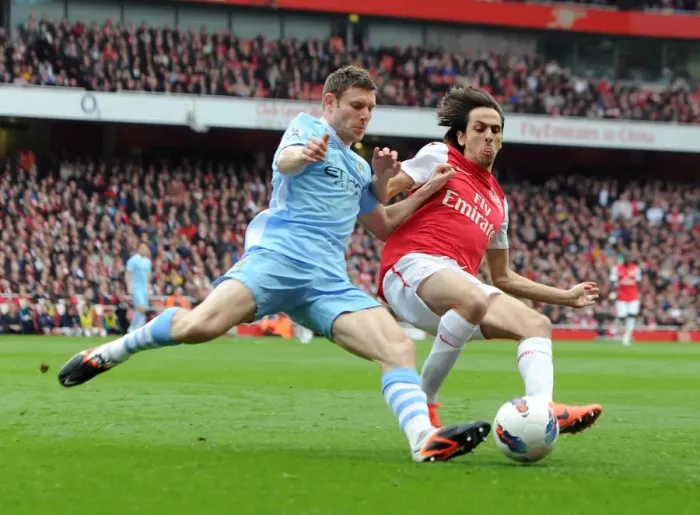 Framed Print : Yossi Benayoun (Arsenal) James Milner (Man City). Arsenal 1: 0 Manchester City