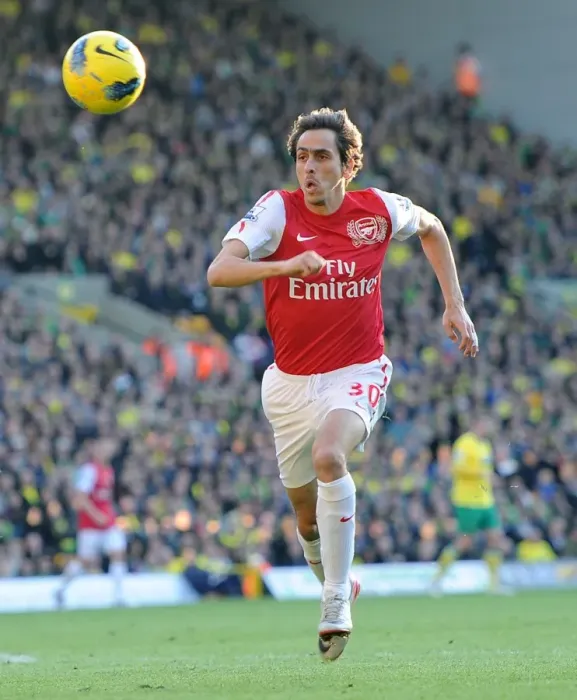 Framed Print : Yossi Benayoun (Arsenal). Norwich City v Arsenal. Barclays Premier League
